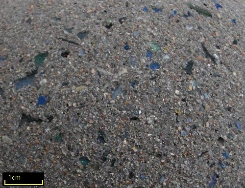 Glasbeton Einstreu blaues/gr&uuml;nes Glas - Sanierung Neubau